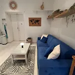 Nice Renting - Grimaldi - Best Place Heart Of Golden Square - Ac - Fully Equipped